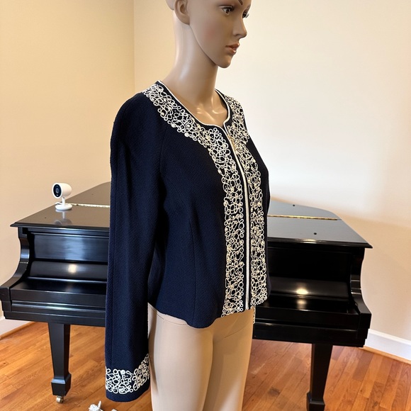 NWT Luxury Rare St John Collection Navy Pearl Embelished Cardigan/Jacket - Picture 16 of 17